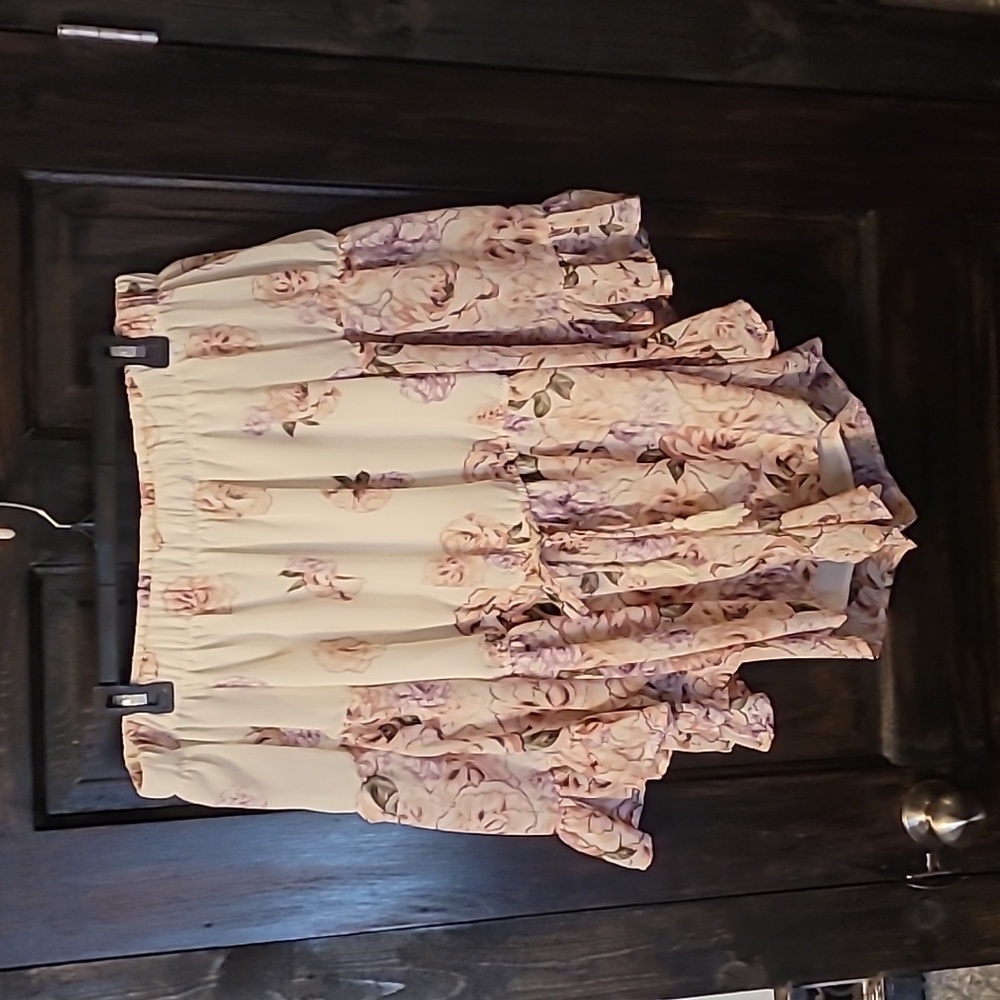 Hint of Blush, Women’s Small White Off The Shoulder Floral Romper, Angel Sleeves